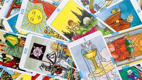 Understanding the Alchemy of Tarot Reading for Witches
